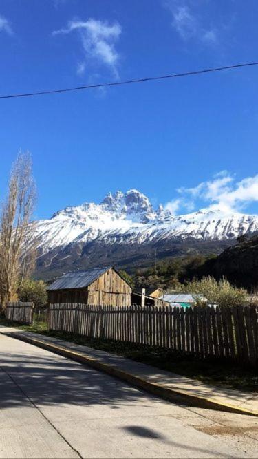 Hostel Basecamp Cerro Castillo 塞罗别墅卡斯蒂略 外观 照片